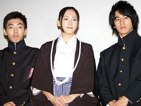 客席の想いは「フレフレ、ガッキー!」「フレフレ少女」