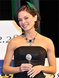 中国系の血の入った美女です「ストリートファイター ザ・レジェンド・オブ・チュンリー」