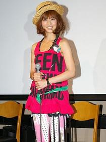 城田優とはラブラブなようで「暗いところで待ち合わせ」