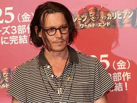 ジョニー・デップの独壇場に!