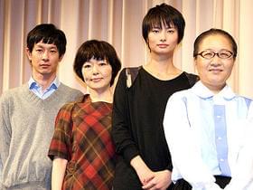 「めがね」のキャストが再結集「プール」