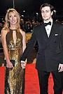 親子ほど歳の違う2人が婚約!「シャンハイ・ナイト」