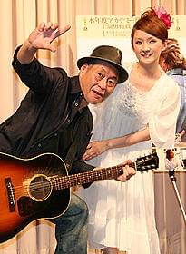 名曲「春夏秋冬」を熱唱「クレイジー・ハート」