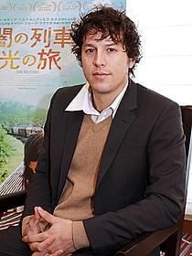 日本の血を引く若手有望株、フクナガ監督「闇の列車、光の旅」