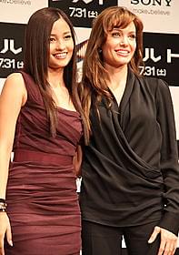 日米美女競演「ソルト」