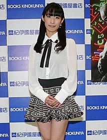 目標はエマニュエル・ベアール「ヌードの夜」