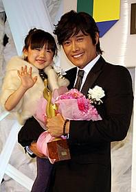 初代“アジア最優秀俳優”の座に「M/OTHER(1999)」