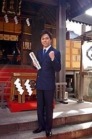 三島神社で新曲ヒット祈願