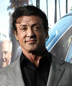 巨匠ウォルター・ヒル監督作で殺し屋に「ヘッドショット」