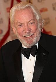 冷酷な独裁者役に「ハンガー・ゲーム」