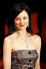 注目の新進女優「ヒート」