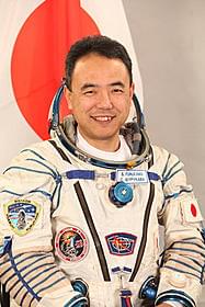 史上初の“宇宙試写会”に参加する古川宇宙飛行士「はやぶさ HAYABUSA」