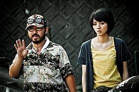 清水崇監督と満島ひかり「ラビット・ホラー3D」