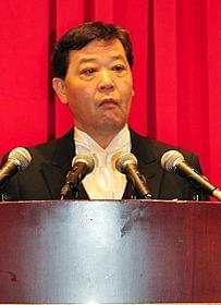 野田首相そっくり?「三銃士 王妃の首飾りとダ・ヴィンチの飛行船」