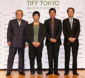 依田巽チェアマン、沖田修一監督、役所広司ら「キツツキと雨」
