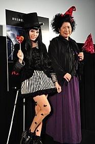 ハロウィンコスプレを披露!「パラノーマル・アクティビティ3」