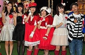 クリスマスイルミネーション点灯式は大盛り上がり「クロサワ映画2011 笑いにできない恋がある」