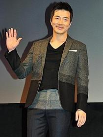 約5年ぶりにプロモーションで来日したクォン・サンウ「痛み」