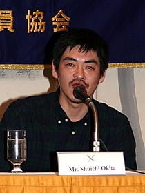 外国人向け記者会見に出席した沖田修一監督「キツツキと雨」