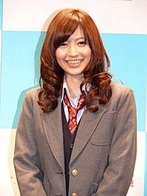 「携帯彼女+」に出演する逢沢りな「携帯彼氏」