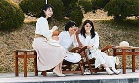 (左から)井上靖の娘たちがモデルの 三姉妹を好演する、ミムラ、菊池、宮崎「わが母の記」