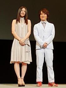 舞台挨拶に立った濱田岳と木村文乃「ポテチ」