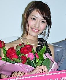 初日挨拶に登壇した岡本あずさ「センチメンタルヤスコ」