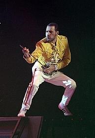 1989年のライブでのフレディ・マーキュリー「クィーン」