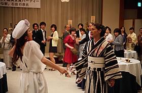 迫真の演技をみせた小泉今日子と荻野目慶子