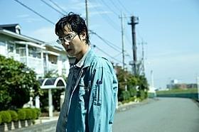 堺雅人が復讐に燃える中年男を怪演「その夜の侍」