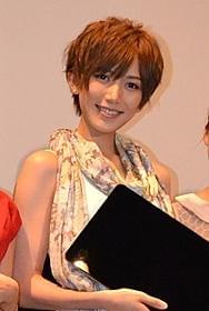 銀幕デビューを飾った光宗薫「女子カメラ」