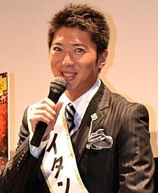 久々に公の場に姿を現した長井秀和「タイタンの逆襲」