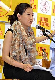 「夢売るふたり」のメガホンを とった西川美和監督「夢売るふたり」