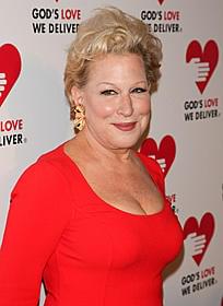 ベット・ミドラーが大人気ドラマ出演
