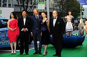 25回目を迎える映画の祭典、華やかに開幕!「シルク・ドゥ・ソレイユ3D 彼方からの物語」