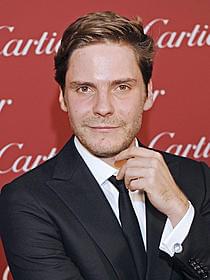 ウィキリークス映画に出演するダニエル・ブリュール「イングロリアス・バスターズ」