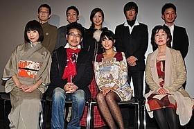池袋シネマ・ロサで舞台挨拶を 行った森下くるみ、範田紗々ら「死んでもいいの 百年恋して」