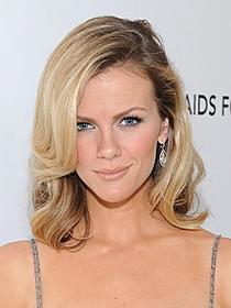 セクシー女優ブルックリン・デッカー「バトルシップ」