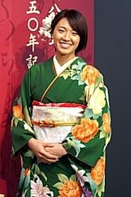 あでやかな振袖姿を披露した浅尾美和