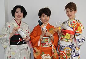 着物姿で「東京家族」をPR「東京家族」