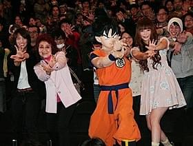 400人の“かめはめ波”!「DRAGON BALL Z 神と神」