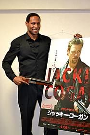 「ブラピはお気に入りの俳優」とご機嫌のカーバー「ジャッキー・コーガン」