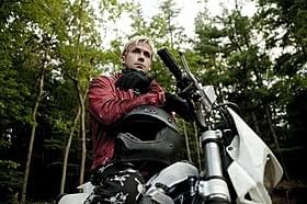 「プレイス・ビヨンド・ザ・パインズ 宿命」の一場面「プレイス・ビヨンド・ザ・パインズ 宿命」