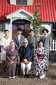 山田監督が初めて手がけるラブロマンス作「小さいおうち」