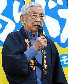 「釣りバカ日誌19」イベントに出席した三國連太郎さん (2008年10月撮影)「釣りバカ日誌」
