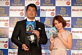 (左より)「ジャッジ・ドレッド」を絶賛した高田とダレノガレ「ジャッジ!」