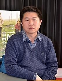 雲南省で新作を撮影したワン・ビン監督「三姉妹 雲南の子」