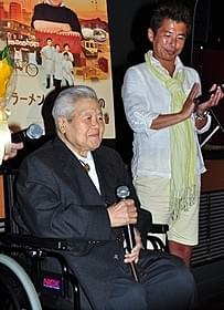 勝俣州和も祝福に駆けつけた公開初日「ラーメンより大切なもの 東池袋大勝軒 50年の秘密」