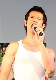 安藤美姫選手を祝福した庄司智春「ダイ・ハード ラスト・デイ」