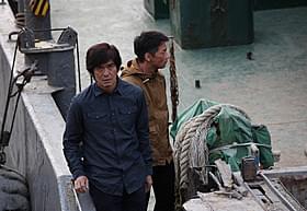 主演の佐藤浩市と森山未來「人類資金」